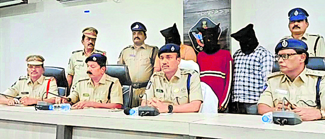 ఇద్దరు అంతర్రాష్ట్ర దొంగలు అరెస్ట్‌1