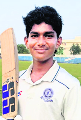 అండర్‌–14 జోనల్‌ మ్యాచ్‌లో సత్తా చాటిన బౌలర్లు1