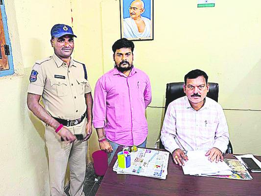 ‘లగచర్ల’ ముద్దాయి సురేశ్‌ బైండోవర్‌ 1