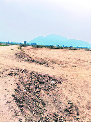 పేదల భూముల నుంచి1