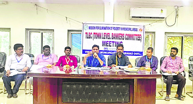 అంబులెన్స్‌ సేవలు ప్రారంభం 
1