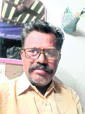 తీరంలో ముసురు..చలిగాలులు 
7