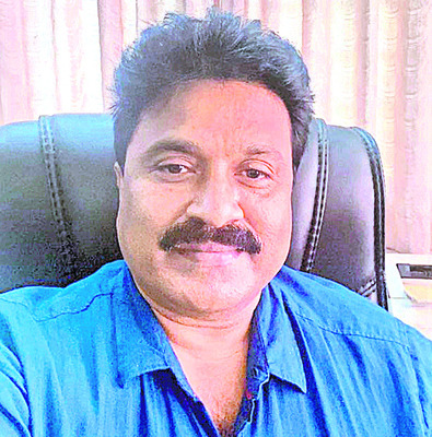 తీరంలో ముసురు..చలిగాలులు 
8