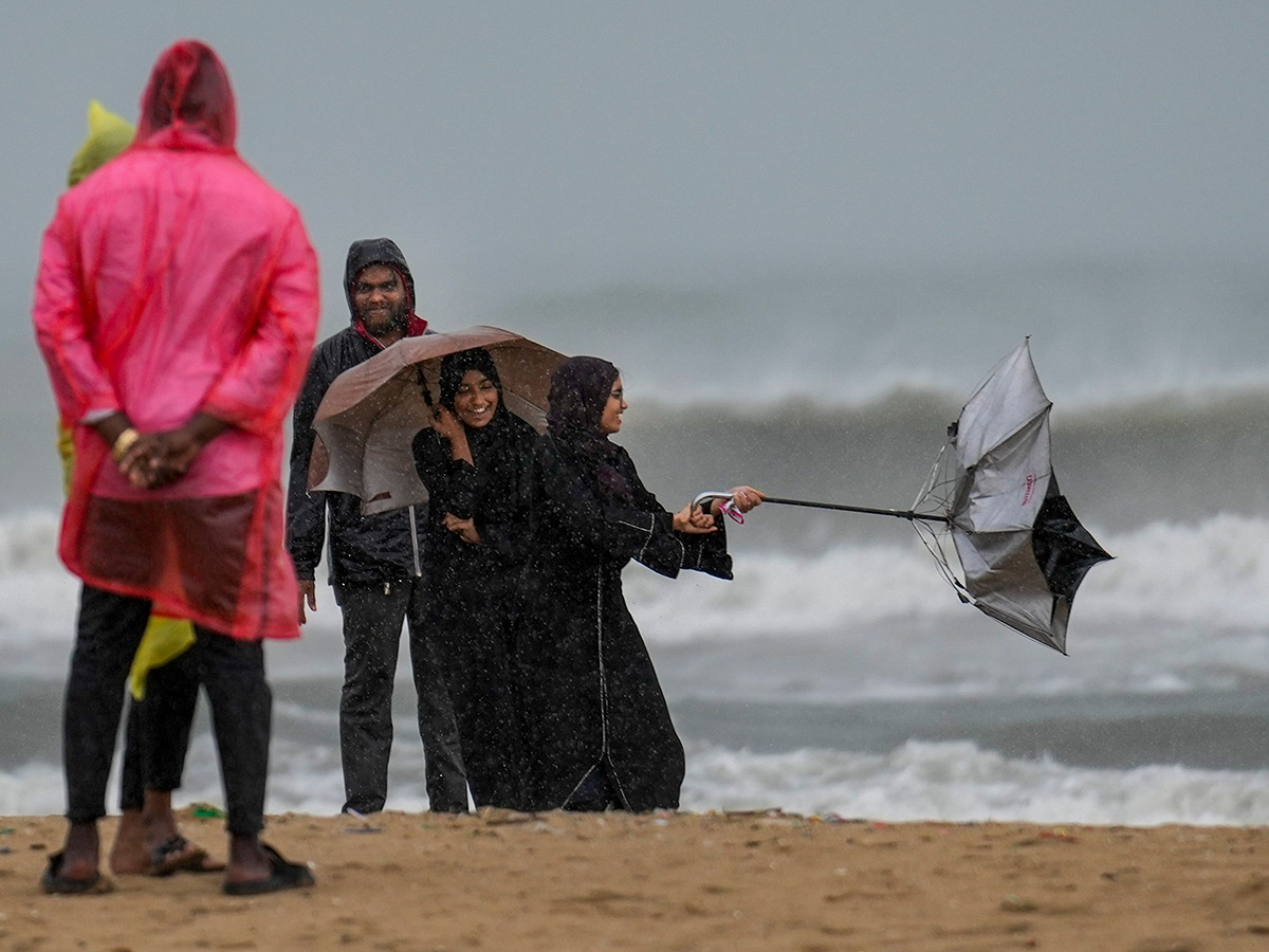 Cyclone Ditwah Affect: Heavy Rains in Tamil Nadu12