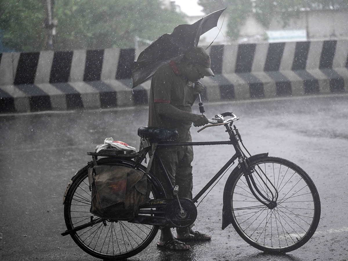 Cyclone Ditwah Affect: Heavy Rains in Tamil Nadu13
