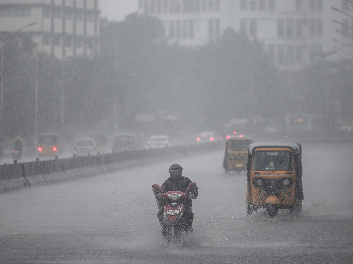 Cyclone Ditwah Affect: Heavy Rains in Tamil Nadu15