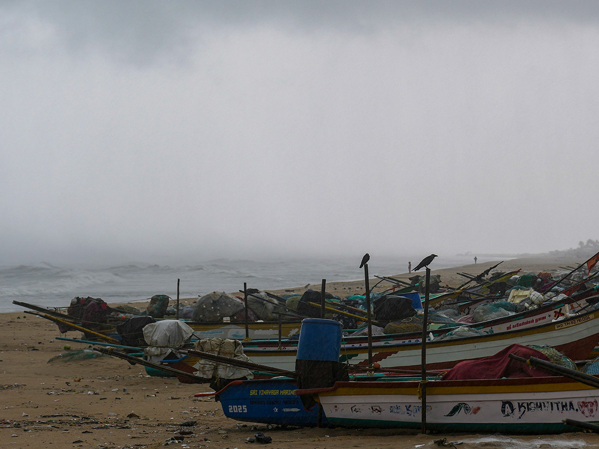 Cyclone Ditwah Affect: Heavy Rains in Tamil Nadu18