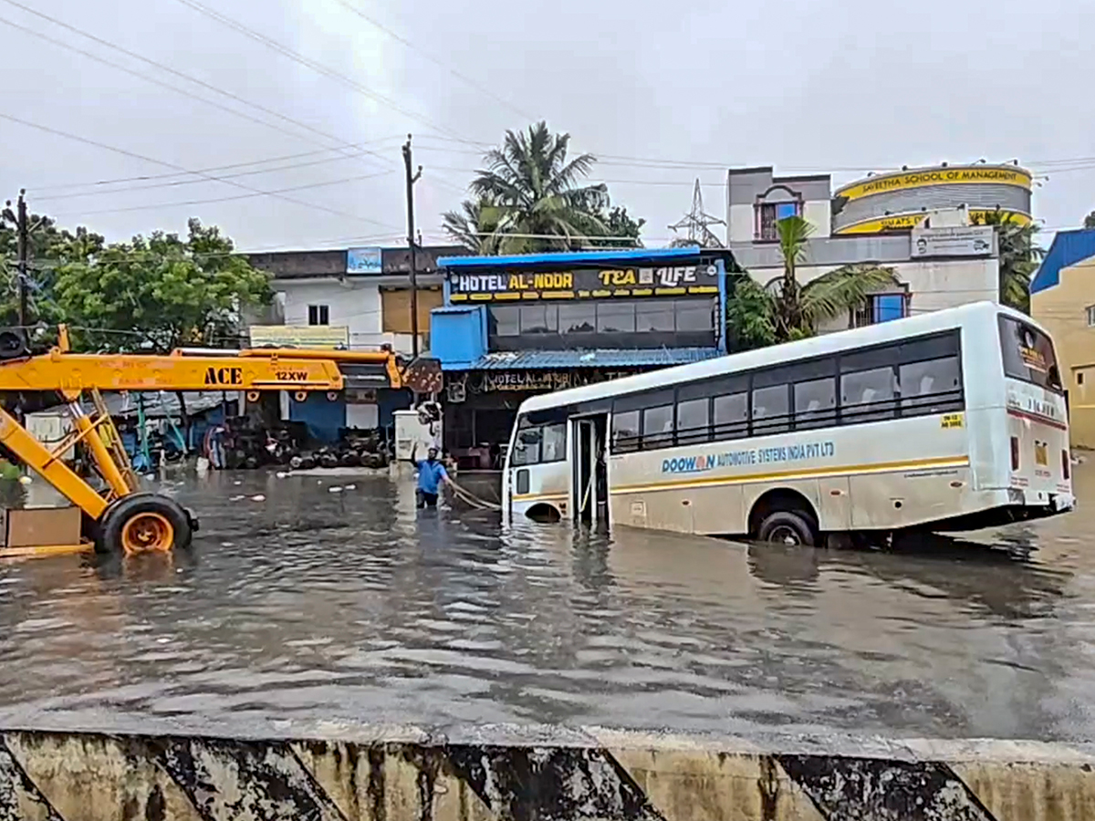 Cyclone Ditwah Affect: Heavy Rains in Tamil Nadu21