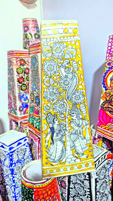 కట్టిపడేస్తున్న కళారూపాలు 2