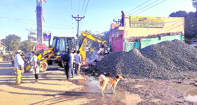 చేపల వేటకు వెళ్లి వ్యక్తి మృతి1