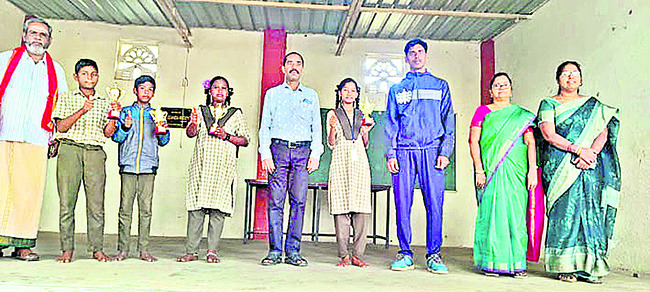 ఐదుగురి అరెస్ట్‌ 1