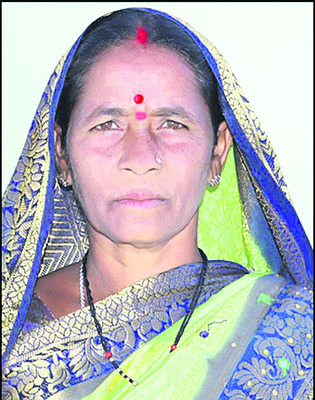 ● తొలి సర్పంచ్‌గా చరిత్ర3