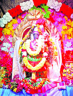 నవ్వుపై విద్యార్థులకు శిక్షణ 2