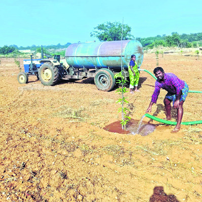 ‘ఉపాధి’కి మంగళం! 1