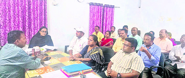 సౌత్‌జోన్‌ షటిల్‌ బ్యాడ్మింటన్‌ పోటీలకు ఎంపిక  3