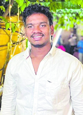 అతి వేగానికి ముగ్గురు బలి 2