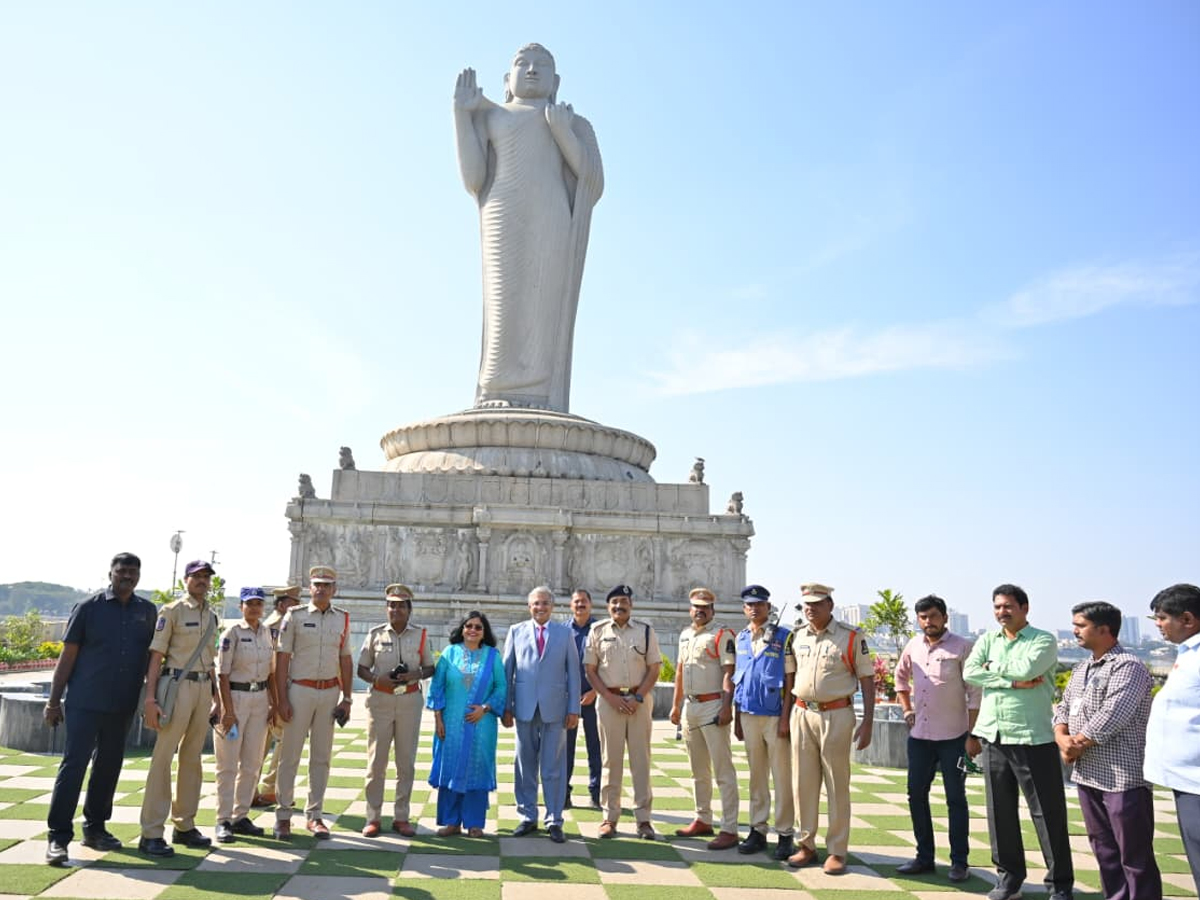 Chief Election Commissioner Gyanesh Kumar during his visit to the historic Golconda Fort on Saturday11