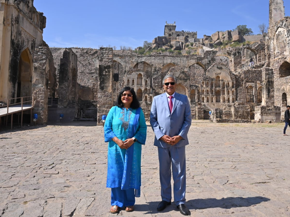 Chief Election Commissioner Gyanesh Kumar during his visit to the historic Golconda Fort on Saturday4