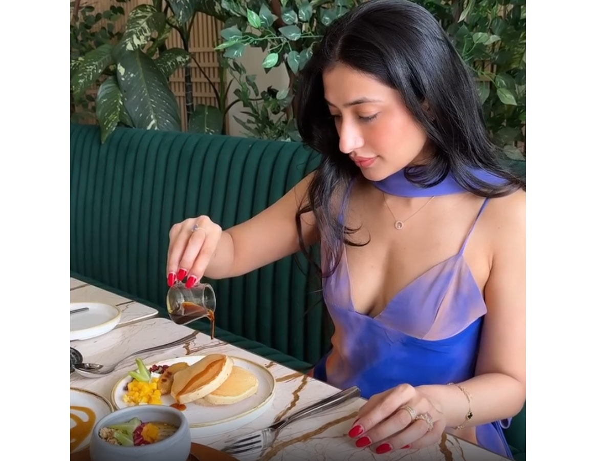  Dhanashree Verma Recently enjoyed a vacation in Sri Lanka, sharing stunning photos and videos of Her trip Photos2