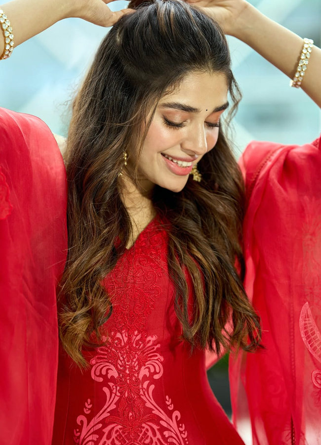 Krithi Shetty in a colorful saree The beauty shared photos for her fans.7