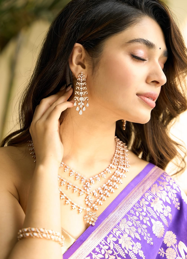 Krithi Shetty in a colorful saree The beauty shared photos for her fans.9