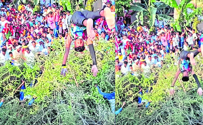 అబ్బురం.. ముళ్ల కంపలపై శయనం2