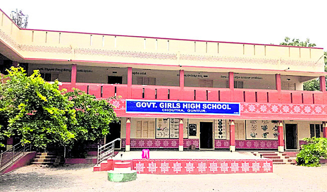 ఆధునిక విద్యాప్రదాత జగనన్న 1