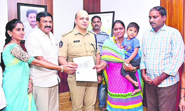 మీరు నిలిపిన ప్రాణాలే..1