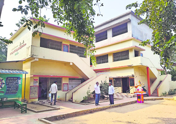 మా ఊరిని మార్చింది జగనే.. 3