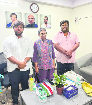 సర్పంచ్‌ పదవి.. రాజకీయాలకు తొలిమెట్టు 
1