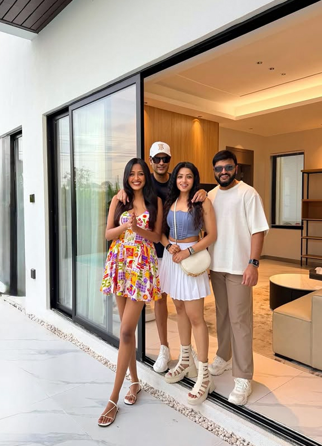 Telugu serial actress Navya Swamy on a trip to Bangkok photos5