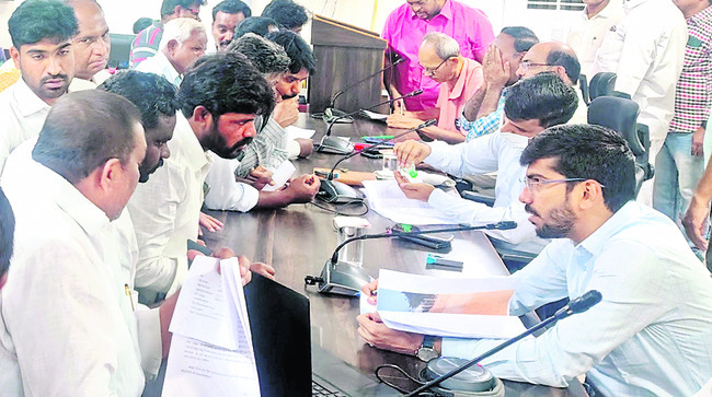 నేడు ‘పరిష్కార వేదిక’ 1