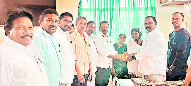 పండుగలా వైఎస్‌ జగన్‌ జన్మదిన వేడుకలు1