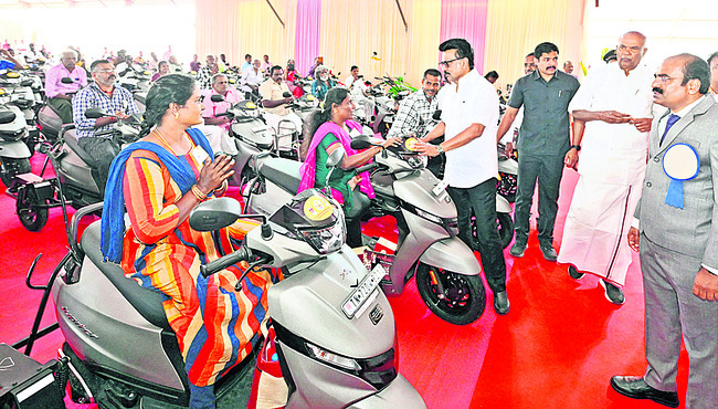 ఆర్థిక సంక్షోభానికి కుట్ర 1