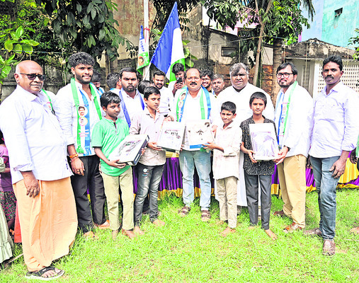 సంక్షేమ సారథి.. అభివృద్ధి వారధి 1