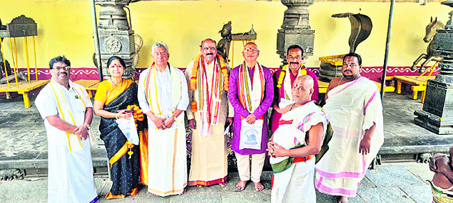 కూర్మనాథున్ని దర్శించుకున్న వరప్రసాద్‌రెడ్డి   3