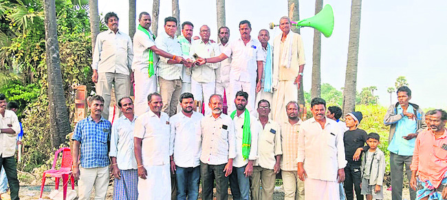 అలరించిన రాష్ట్ర స్థాయి ఎడ్లబళ్ల పోటీలు 1