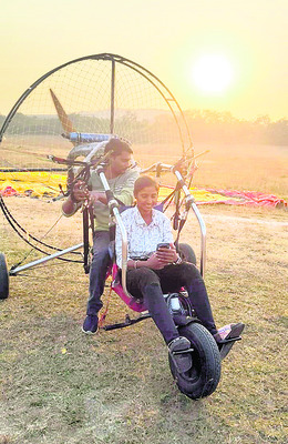 పారా మోటారింగ్‌ టూరిజంపై పరిశీలన1