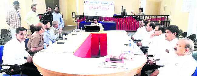 రాజీమార్గం.. రాజమార్గం 
2