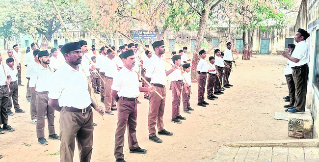 ఉత్సాహంగా సాఫ్ట్‌బాల్‌ ఎంపికలు 1