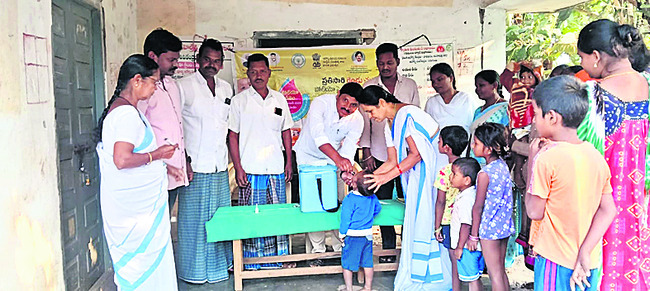 పల్స్‌పోలియోపై నిర్లక్ష్యం చేస్తే కఠిన చర్యలు 1