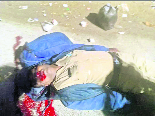 గుర్తు తెలియని వాహనం ఢీకొని వ్యక్తి మృతి 
1