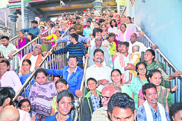 తిరుపతమ్మ ఆలయానికి విరాళం 1