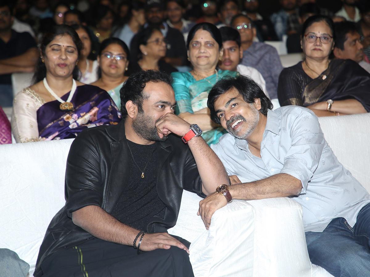 Aadi Sai Kumar : Shambhala Movie Pre Release Event Photos12