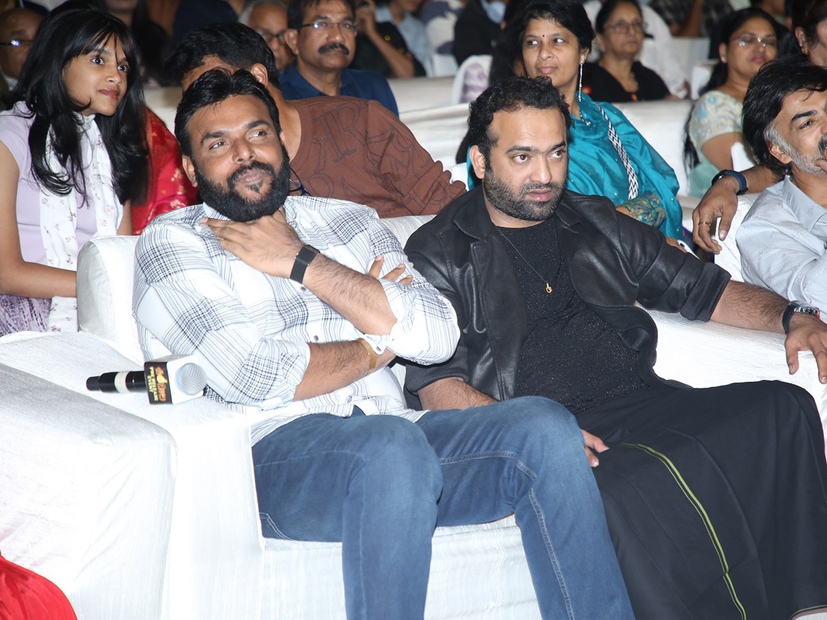 Aadi Sai Kumar : Shambhala Movie Pre Release Event Photos22