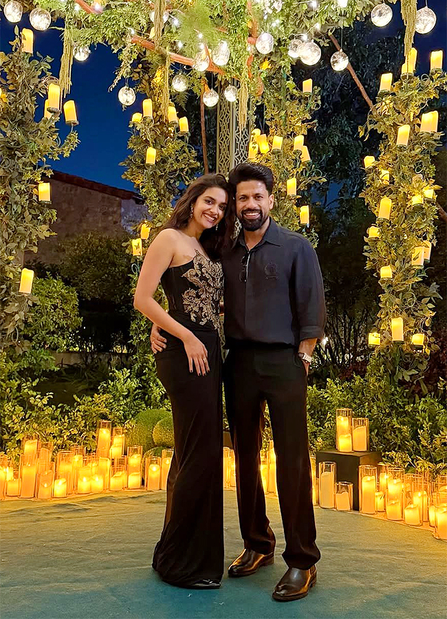 Actress Keerthy Suresh And Nani Wife Dance Viral Photos10