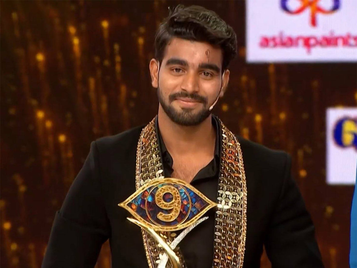 Bigg Boss 9 Telugu Winner Kalyan Padala HD Photos2