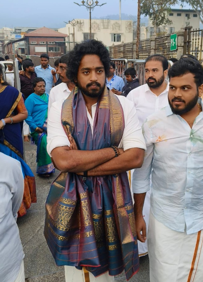 Roshan and comedian Raghu in the service of Lord Venkateswara at Tirumala (Photos)5