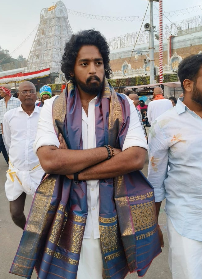 Roshan and comedian Raghu in the service of Lord Venkateswara at Tirumala (Photos)6