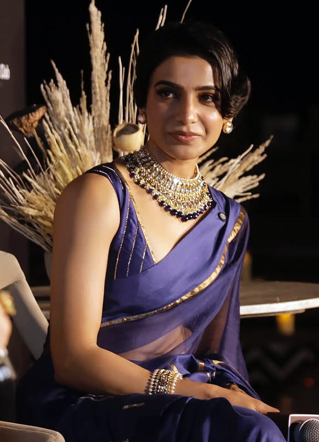 Samantha latest pictures in a saree goes viral10